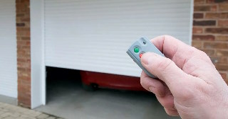 Купить автоматику для рулонных ворот Керчь, цена от 2782 руб.