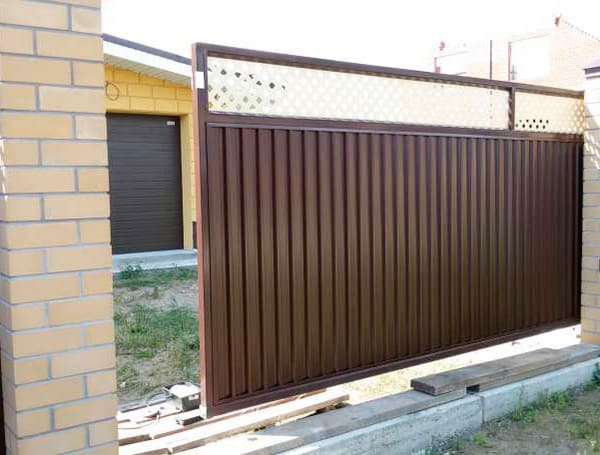 Эстетика и Надежность: Ворота Grand Line для Вашего Дома в Керчи от 37580 руб